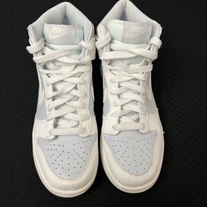 Nike Dunk High Summit White/Pure Platinum sneakers